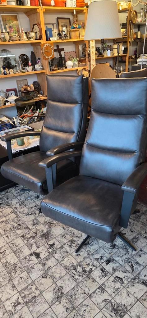 2 Elektrische Relaxfauteuils, Huis en Inrichting, Fauteuils, Gebruikt, Leer, Metaal, 75 tot 100 cm, 75 tot 100 cm, Ophalen