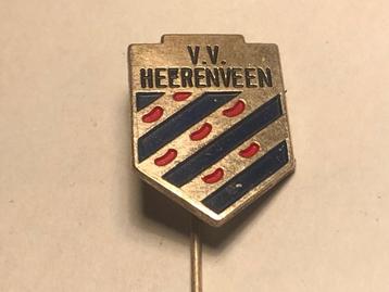 Metalen V.V. HEERENVEEN VOETBALCLUB Speld (Rood/Blauw). beschikbaar voor biedingen