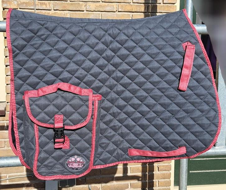 Dekje grijs met afneembaar tasje -buitenrit (Full VZH) NIEUW, Dieren en Toebehoren, Paarden en Pony's | Dekens en Dekjes, Nieuw