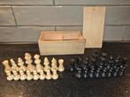 Vintage Houten Schaakspel met Opbergdoos, Ophalen of Verzenden, Minder dan 500 stukjes, Gebruikt, Schaken