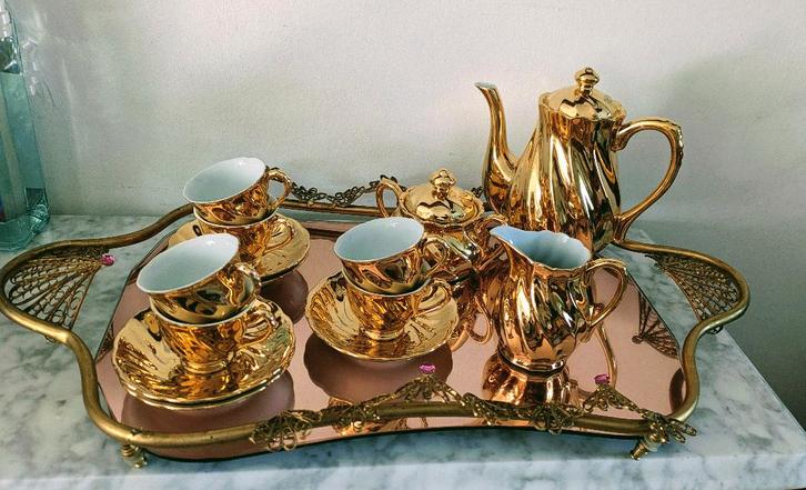 22 Karaat Verguld Mokkaservies St. Gilda  Australië 1950, Antiek en Kunst, Antiek | Servies compleet, Ophalen of Verzenden