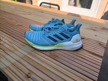 Adidas hardloop schoen dames beschikbaar voor biedingen