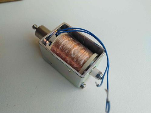 Elektromagneet solenoid Oberecker 12 Volt DC nieuw, Hobby en Vrije tijd, Elektronica-componenten, Nieuw, Ophalen of Verzenden