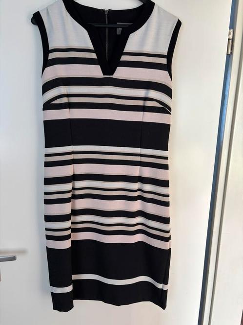 Phase eight jurkje maat 14 / 40, Kleding | Dames, Jurken, Zo goed als nieuw, Maat 38/40 (M), Beige, Boven de knie, Ophalen of Verzenden