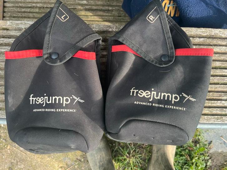 Freejump stijgbeugelhoes stijgbeugelhoezsn, Dieren en Toebehoren, Paarden en Pony's | Hoofdstellen en Tuigage, Zo goed als nieuw