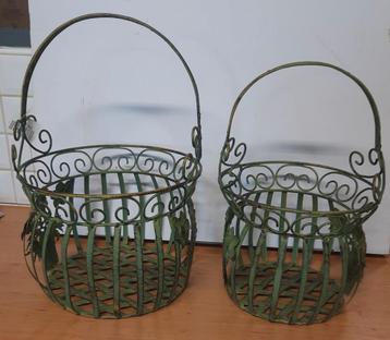 Set van twee Brocante Plantenbakken Bloembakken Metaal  beschikbaar voor biedingen