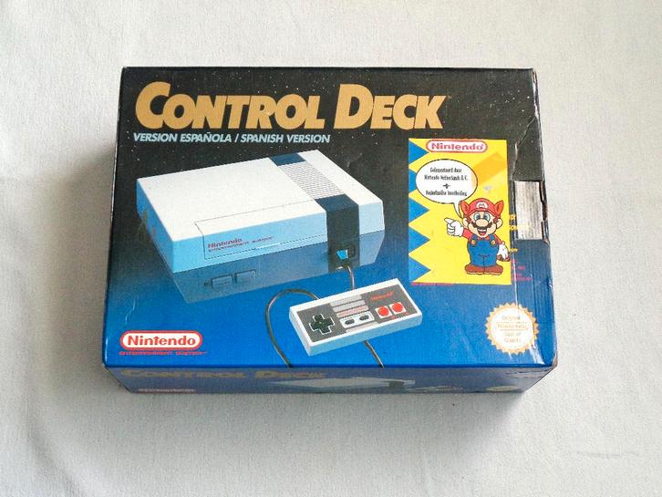 Nintendo Entertaimnent System Control deck + Super Mario 3, Spelcomputers en Games, Spelcomputers | Nintendo NES, Gebruikt, Met 2 controllers
