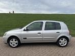 Renault Clio 1.2-16V Community Airco | BT audio | 15" LMV, Voorwielaandrijving, Gebruikt, 4 cilinders, Origineel Nederlands