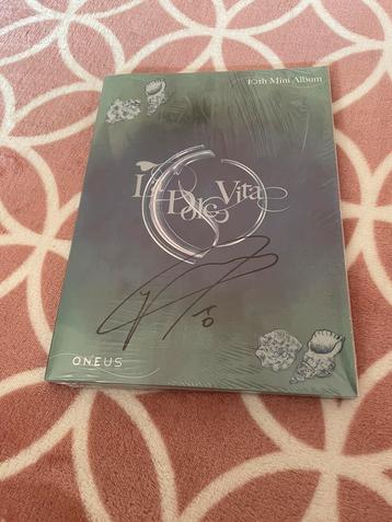 SEALED Oneus Dolce La Vita Album / CD Hwanwoong signature