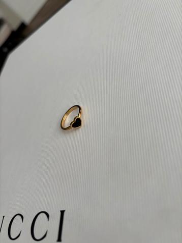 Ring in stainless steel beschikbaar voor biedingen