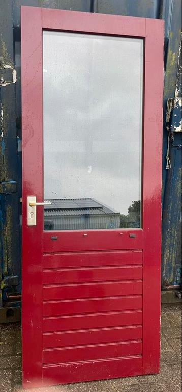 Te koop buitendeuren vele maten en soorten beschikbaar voor biedingen