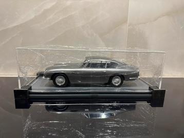 Schuco aston martin DB6 mk1 1965 1:18 beschikbaar voor biedingen