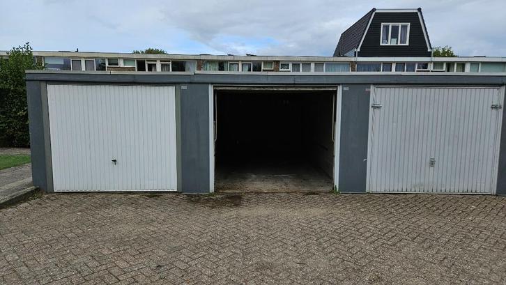 Garagebox te huur in Hoofddorp aan de Leeghwaterstraat, Auto diversen, Autostallingen en Garages
