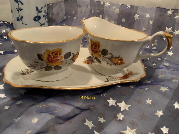 Vintage Roomstel met Roosdecoratie, Antiek en Kunst, Antiek | Servies compleet, Ophalen of Verzenden