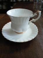 Royal Albert Val D'or heren kop en schotel, Verzamelen, Ophalen of Verzenden, Zo goed als nieuw, Porselein, Kop en/of schotel