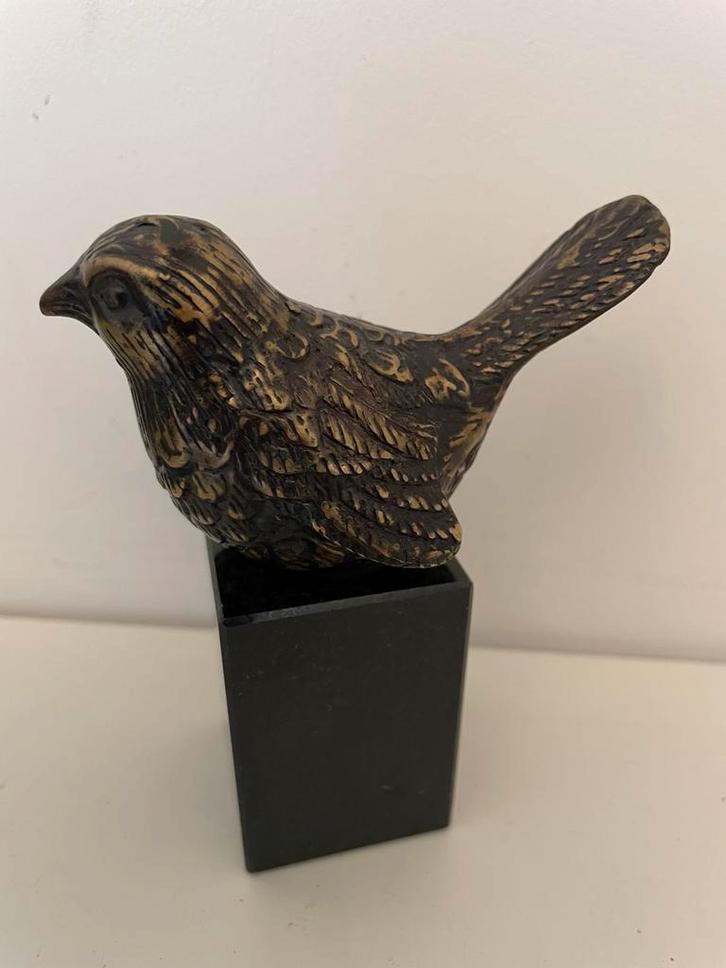 Marius Verhagen NL | musje in brons op sokkel | 2000-heden, Antiek en Kunst, Antiek | Koper en Brons, Ophalen of Verzenden