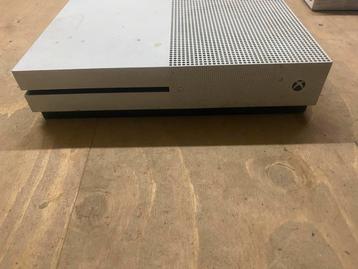 Xbox One S - 1TB - Met Controller beschikbaar voor biedingen