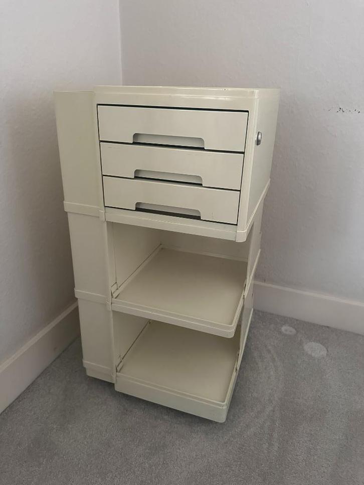 Neolt opbergtrolley ontworpen door Giovanni Pelis, Huis en Inrichting, Tafels | Bijzettafels, Gebruikt, Overige vormen, 60 cm of meer