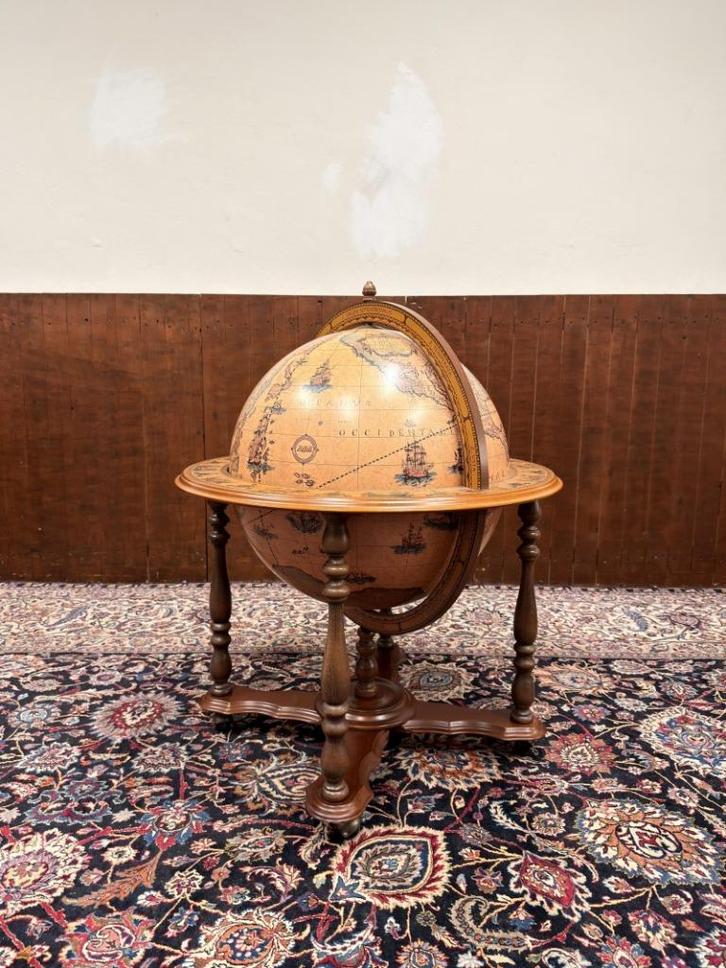 Klassiek Italiaanse Zoffoli Barglobe Drankglobe Wereldbol, Antiek en Kunst, Antiek | Kantoor en Zakelijk, Ophalen