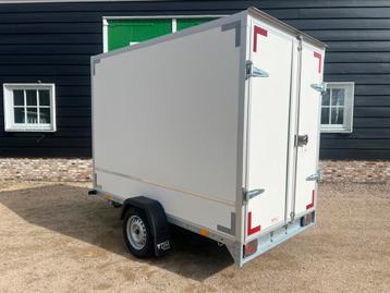NIEUW gesloten aanhanger 180 cm hoog beschikbaar voor biedingen