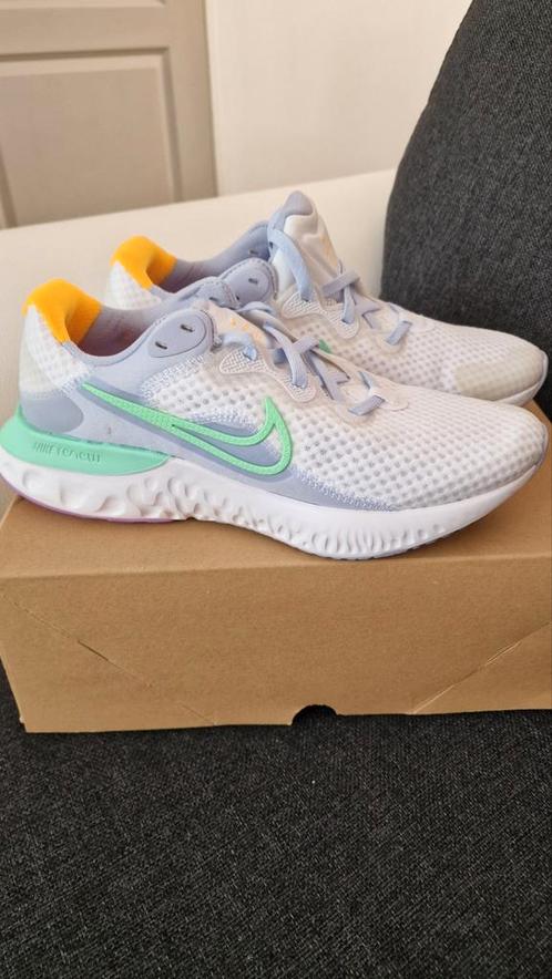 Nike Renew Run sportschoenen voor dames,  maat 40.5, nieuwe, Sport en Fitness, Loopsport en Atletiek, Nieuw, Hardloopschoenen