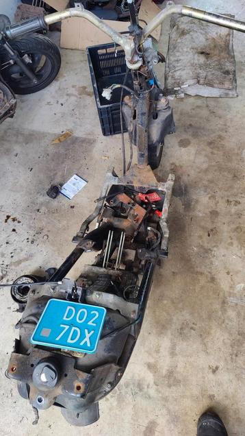 Peugeot VCLIC snor frame beschikbaar voor biedingen