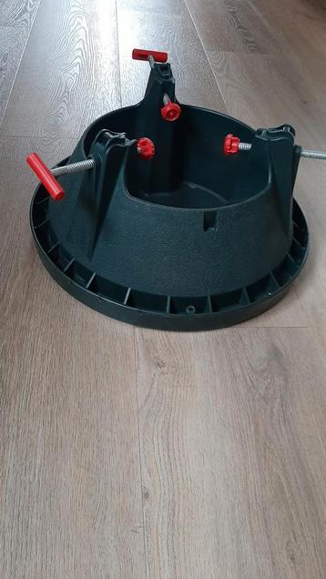 Kerstboom stander  beschikbaar voor biedingen