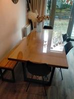 Eettafel met glasplaat, bank en 4 zwarte stoelen., Ophalen