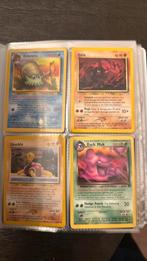 Oude en nieuwe pokemon kaarten, Hobby en Vrije tijd, Verzamelkaartspellen | Pokémon, Ophalen of Verzenden, Zo goed als nieuw, Meerdere kaarten