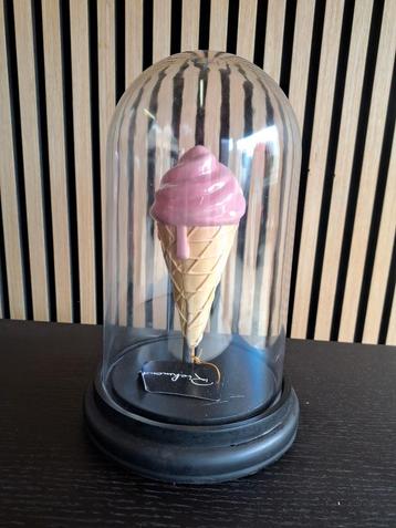 Richmond Interiors deco object Deli showroommodel  beschikbaar voor biedingen