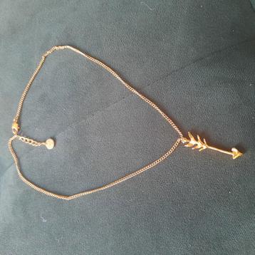 Givenchy prachtige ketting origineel goud kleurig nieuw beschikbaar voor biedingen