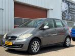 Mercedes-Benz A-klasse 160 BlueEFFICIENCY Business Class, Auto's, Voorwielaandrijving, Euro 5, Leder en Stof, Origineel Nederlands
