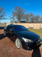 BMW 5-Serie 4.4 I 545 AUT 2005 carbonzwart, Auto's, BMW, Automaat, Achterwielaandrijving, 1610 kg, 2000 kg
