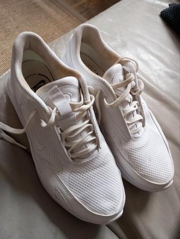 Nike Air Max 40 beschikbaar voor biedingen