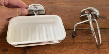 Bekerhouder en Zeephouder met losse inzet wit chroom beschikbaar voor biedingen