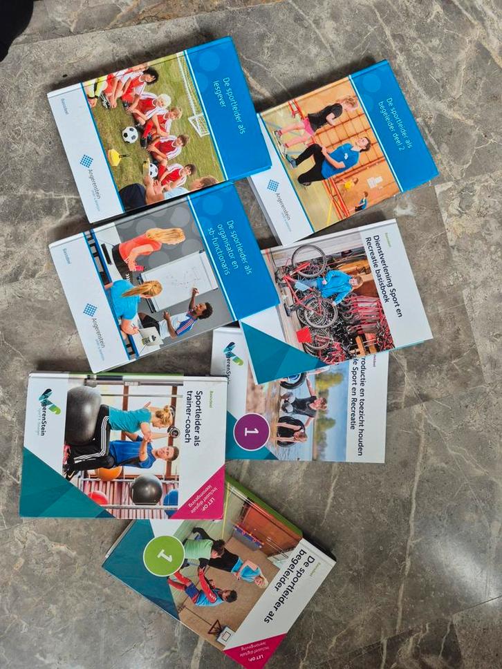 Boeken Sportinstructeur - Complete Set, Boeken, Studieboeken en Cursussen, Zo goed als nieuw, Beta, Ophalen of Verzenden