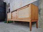 Deens Design Dressoir by Klein | Jaren 60 Kast Lowboard Eik, 25 tot 50 cm, 200 cm of meer, Eikenhout, Gebruikt