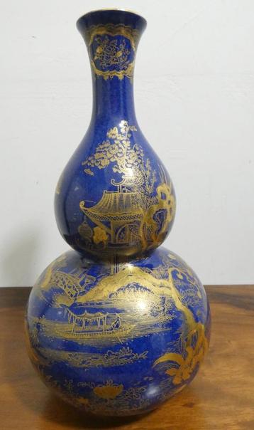 AGHJ - Stoke on Trent - England - zeldzame vaas [1597-A] beschikbaar voor biedingen