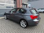 BMW 116d LCI Sport AUT LED Navi Carplay PDC Cruise Stoelvw, Gebruikt, 116 pk, Origineel Nederlands, Bedrijf