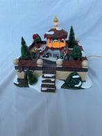 Department 56 Classic Village Square, Diversen, Ophalen of Verzenden, Zo goed als nieuw