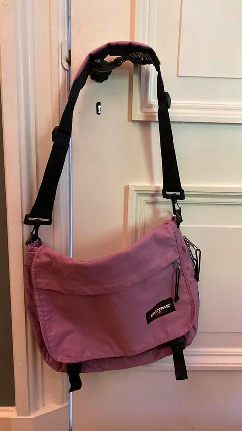 Schoudertas / schooltas, Sieraden, Tassen en Uiterlijk, Tassen | Schooltassen, Zo goed als nieuw, Schoudertas, Roze, Verzenden