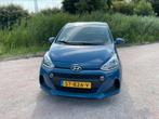Hyundai i10 1.0i 66pk 2018 Blauw, Voorwielaandrijving, Origineel Nederlands, Handgeschakeld, Grijs