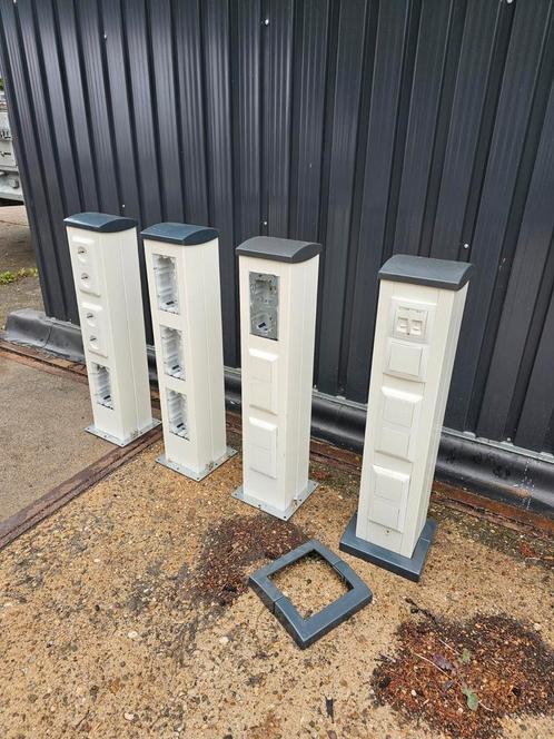 Gebruikte vloerzuilen voor kantoorpanden, Doe-het-zelf en Verbouw, Elektra en Kabels, Gebruikt, Overige typen, Ophalen