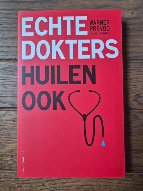Karin Overmars - Echte dokters huilen ook, Boeken, Overige Boeken, Gelezen, Ophalen of Verzenden