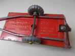 1966 Dinky Toys 320 HALESOWEN FARM TRAILER + 2 REKJES!, Ophalen of Verzenden, Gebruikt, Tractor of Landbouw, Dinky Toys