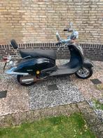 Te Koop AGM Scooter, Ophalen, Gebruikt, Benzine, AGM
