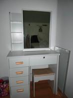 Toilet tafel met spiegel en rekjes, Gebruikt, 100 tot 150 cm, Modern, Hout