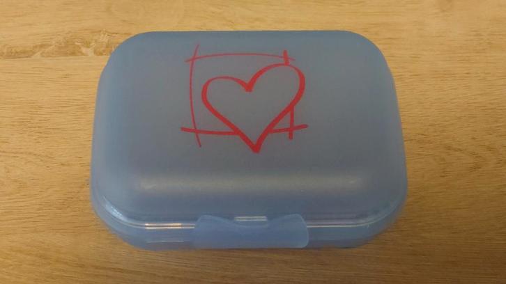 Tupperware Smartclipdoos Lunchdoos Midi Blauw met hart NIEUW, Huis en Inrichting, Keuken | Tupperware, Nieuw, Overige typen, Blauw