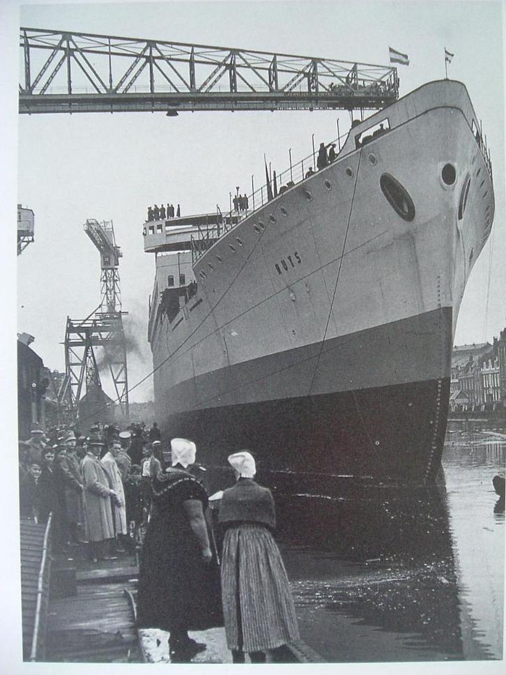 Onze mooiste koopvaardijschepen., Verzamelen, Scheepvaart, Zo goed als nieuw, Boek of Tijdschrift, Motorboot, Ophalen of Verzenden