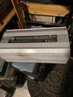 HQ Power Inverter 12/230V - 2500W  2 stuks ,1 zonder kabels., Ophalen of Verzenden, Gebruikt